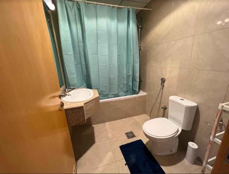 Small Budget Rooms For 'Girls' Only In Dubai, Marina Екстериор снимка